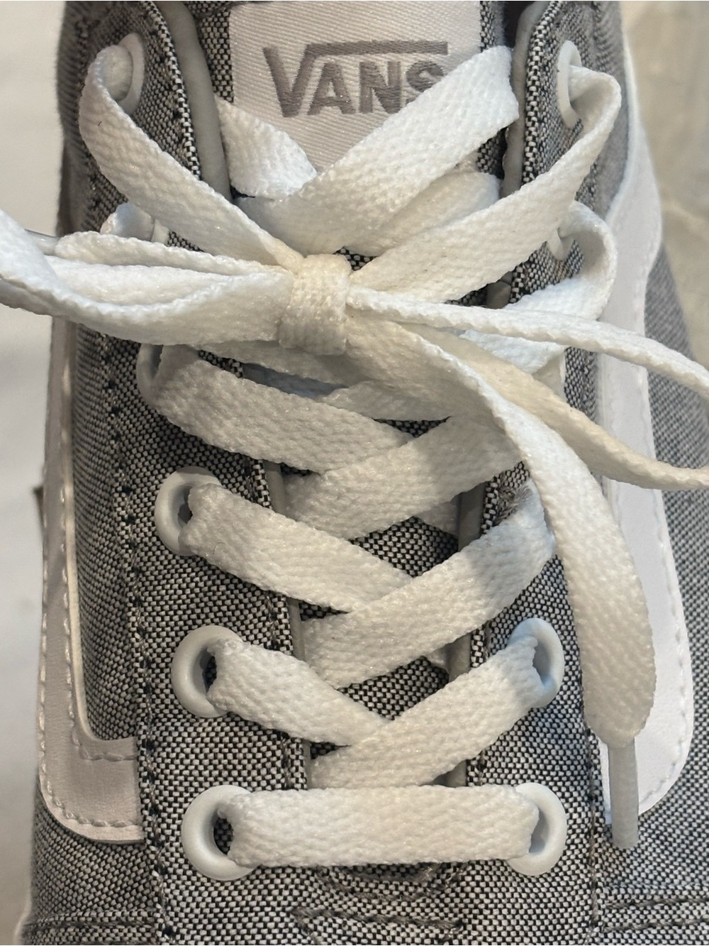 Vans Ward Summer Canvas Sneakers NWT - Woman’s 8.5/Youth 6.5 - Gray and White - Picture 8 of 9